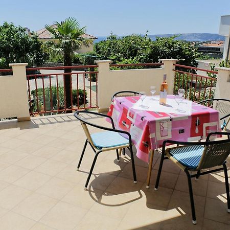 Apartments Natasa Кърк Екстериор снимка