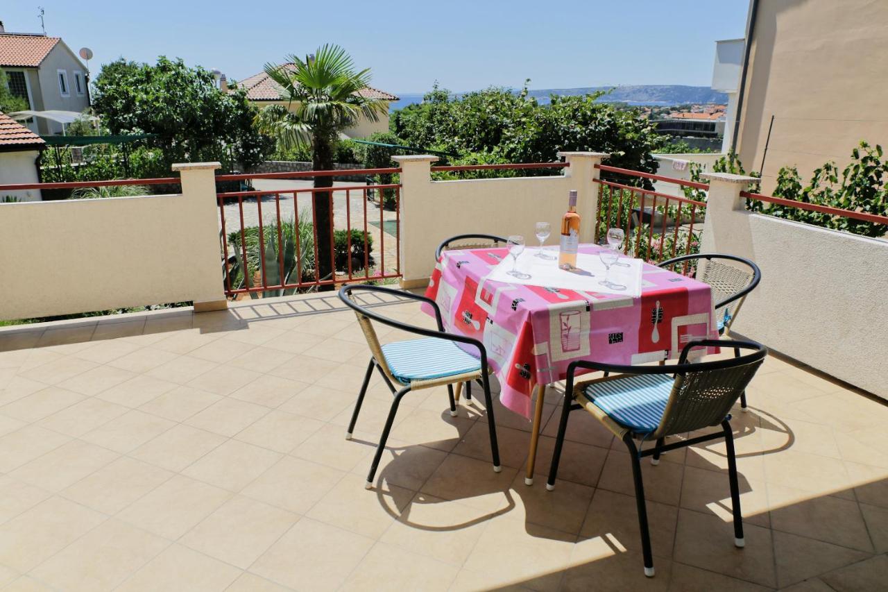 Apartments Natasa Кърк Екстериор снимка